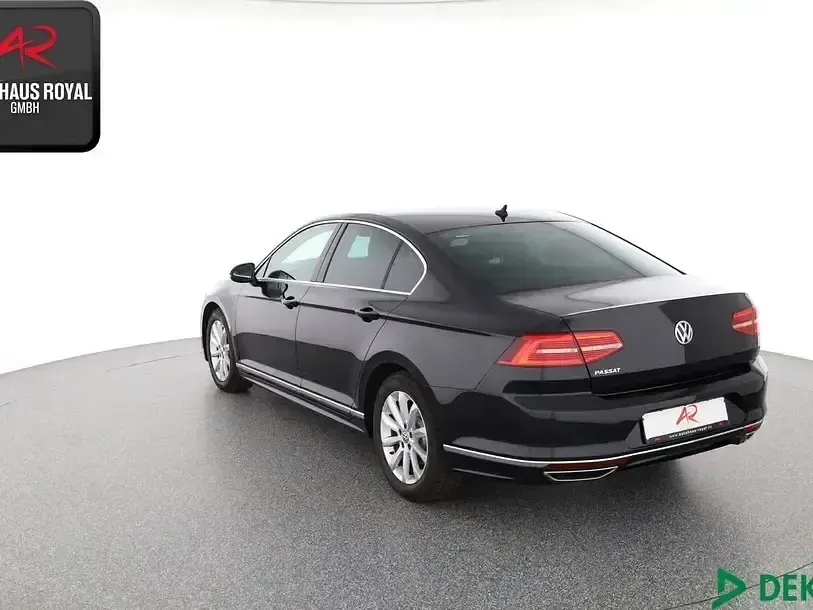 Second-hand VW Passat R-line 220 CP (161 kW) 2016 Negru Berlinǎ