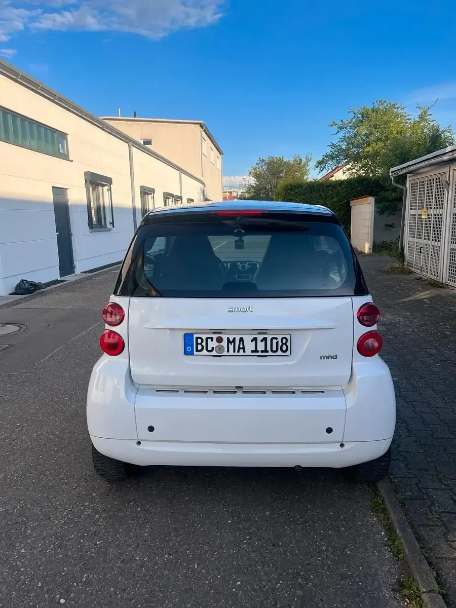 Gebraucht Smart ForTwo Coupé 75 PS (55 kW) 2011 Weiß Coupé