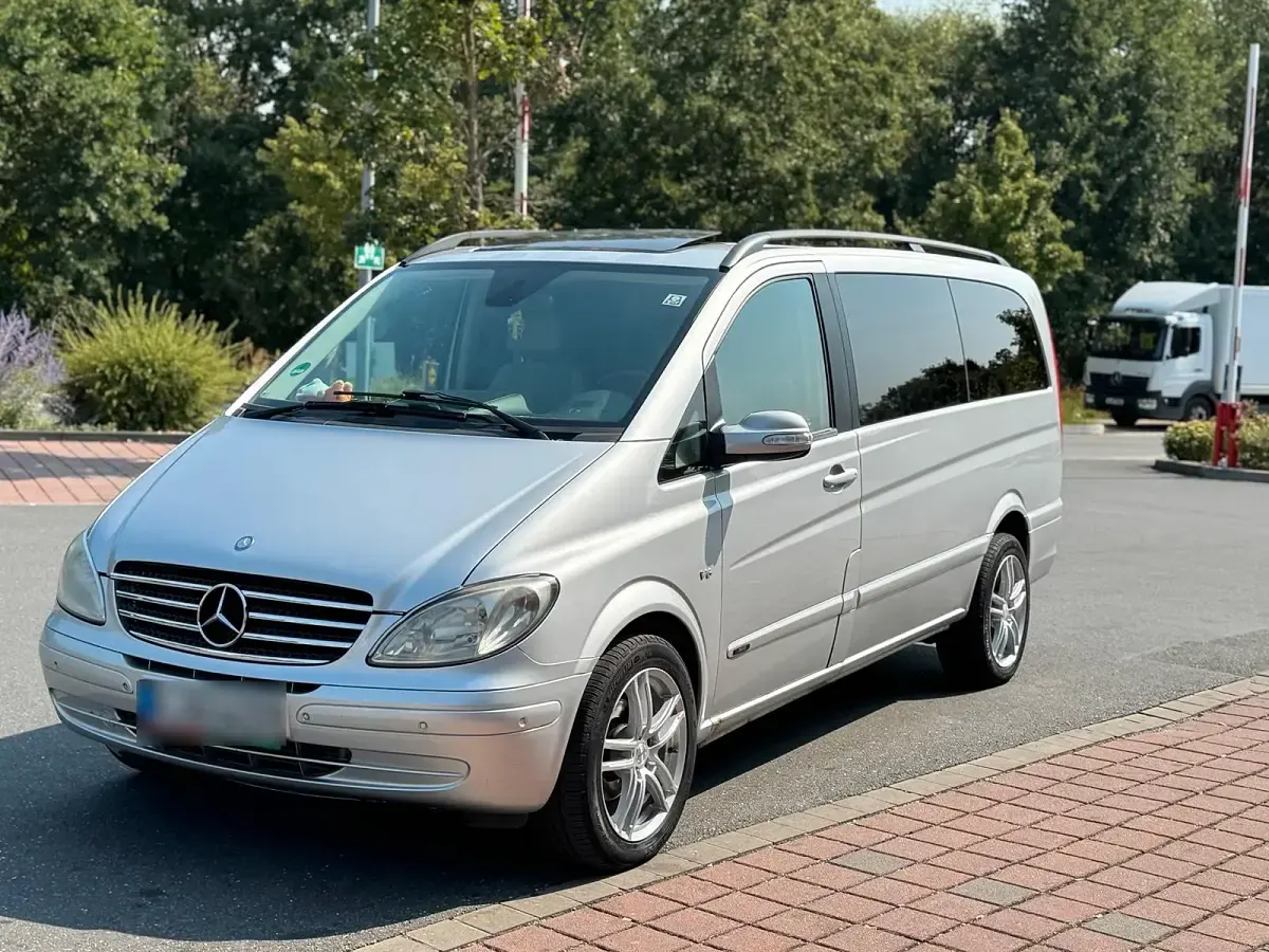 Gebraucht Mercedes Viano 224 PS (164 kW) 2007 Silber Van / Kleinbus