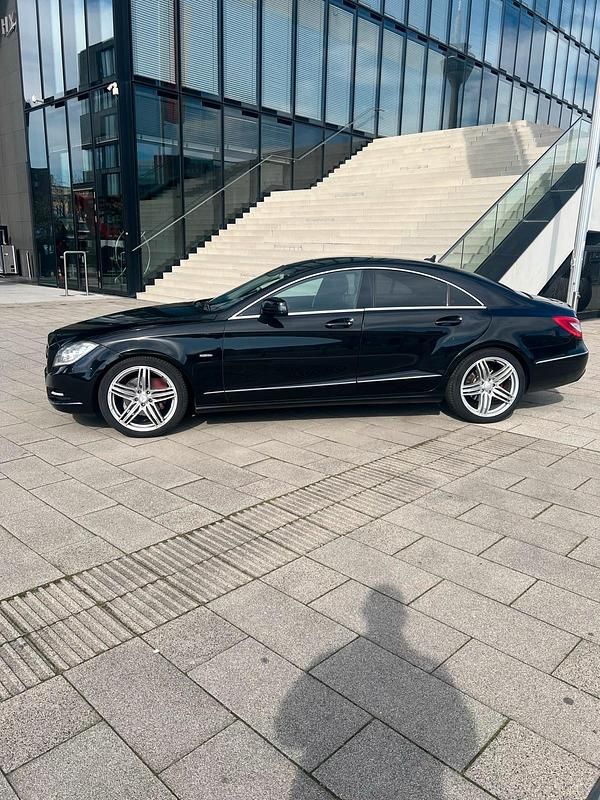Gebraucht Mercedes CLS350 246 PS (180 kW) 2012 Schwarz Limousine