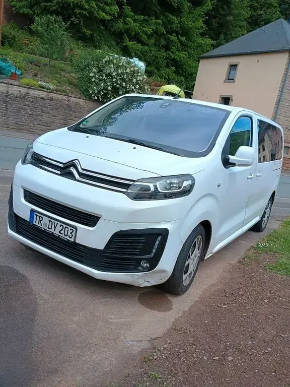 Gebraucht Citroën Jumpy 150 PS (110 kW) 2019 Weiß Van / Kleinbus