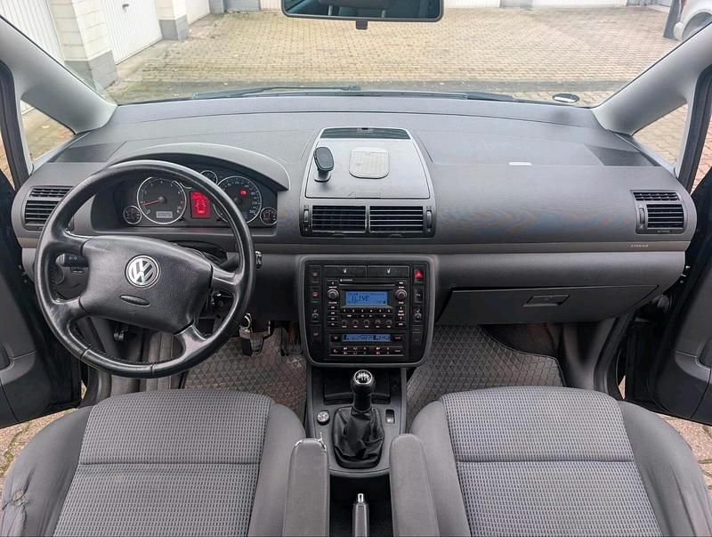 Gebraucht VW Sharan 115 PS (84 kW) 2008 Schwarz Van / Kleinbus