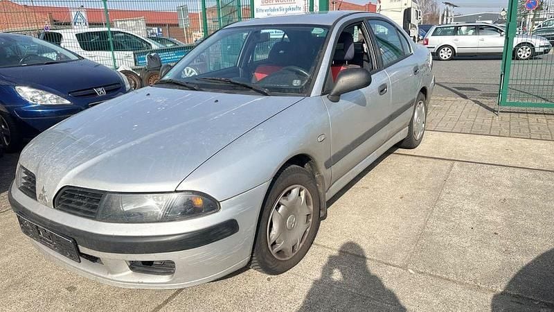 Gebraucht Mitsubishi Carisma 103 PS (75 kW) 2002 Silber Limousine