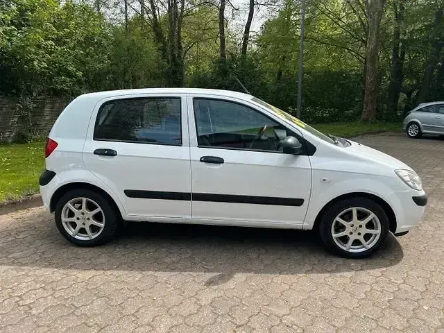 Second-hand Hyundai Getz 67 CP (49 kW) 2009 Alb Hatchback