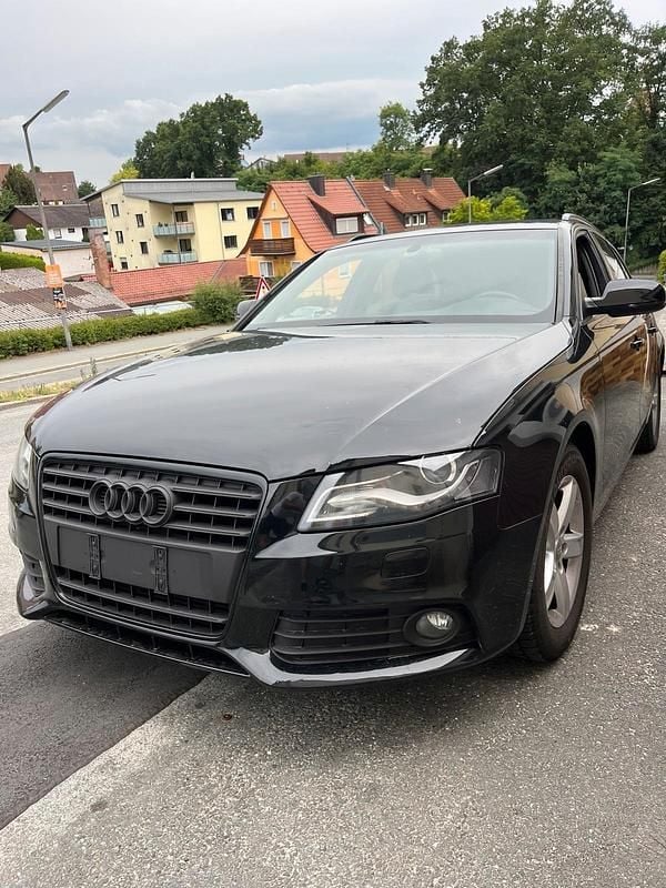 Schwarz Gebraucht 2010 Audi A4 Kombi | 4.900 € (Superpreis) - Bild 1/4