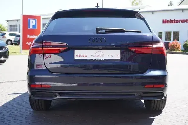 Gebraucht Audi A6 Ambiente 204 PS (150 kW) 2021 Blau Kombi