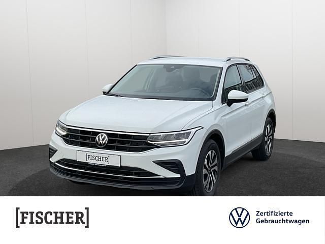 Gebraucht VW Tiguan Active 131 PS (96 kW) 2023 Weiss SUV