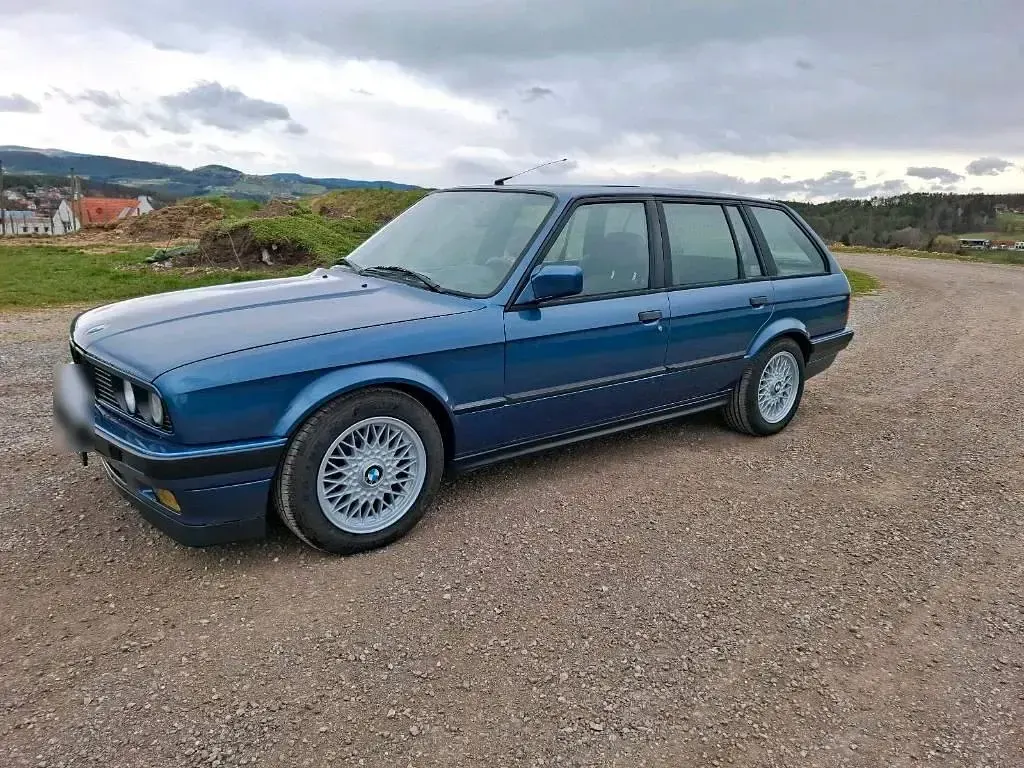 Gebraucht BMW 325 170 PS (125 kW) 1990 Blau Kombi