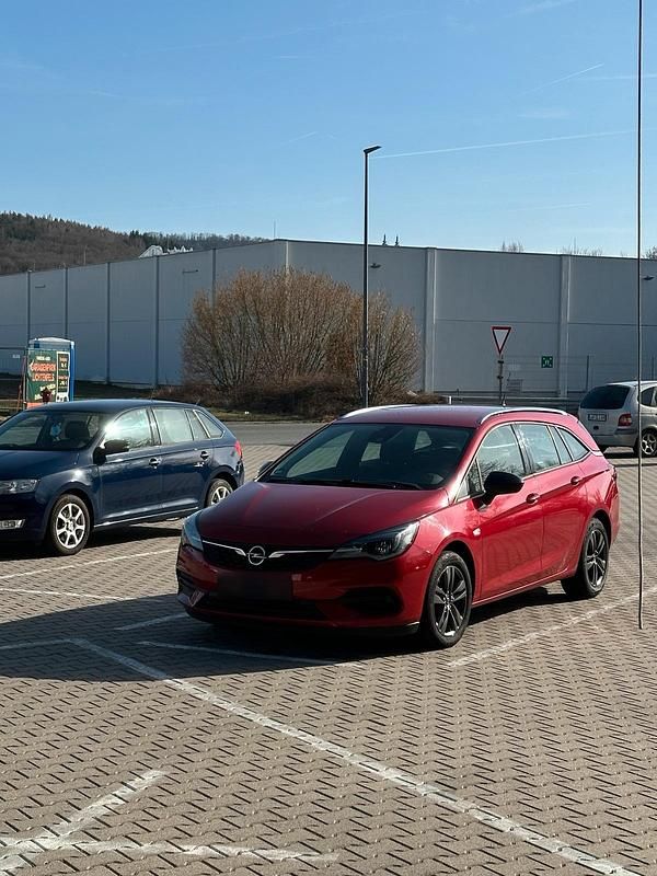 Gebraucht Opel Astra 122 PS (89 kW) 2021 Rot Kombi