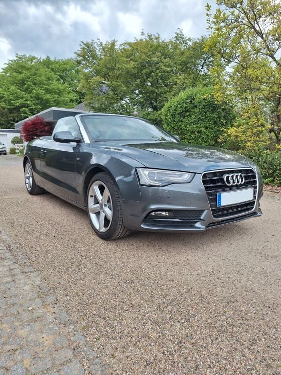 Grau Gebraucht 2013 Audi A5 Cabriolet S-Line Cabrio | 17.990 € (Etwas zu teuer) - Bild 1/4