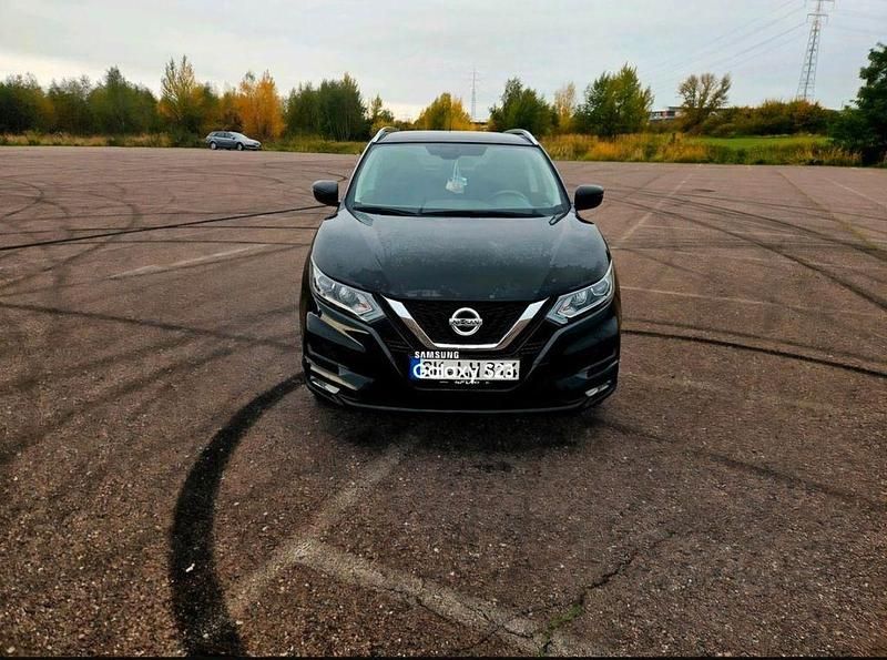 Schwarz Gebraucht 2020 Nissan Qashqai Visia SUV | 14.500 € (Guter Preis) - Bild 1/4
