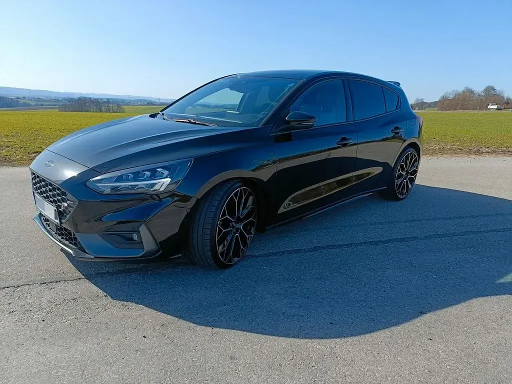 Gebraucht Ford Focus ST 190 PS (139 kW) 2019 Schwarz Limousine