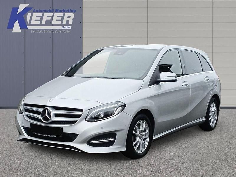 Silber Gebraucht 2016 Mercedes B220 Van / Kleinbus | 9.990 € (Guter Preis) - Bild 1/4