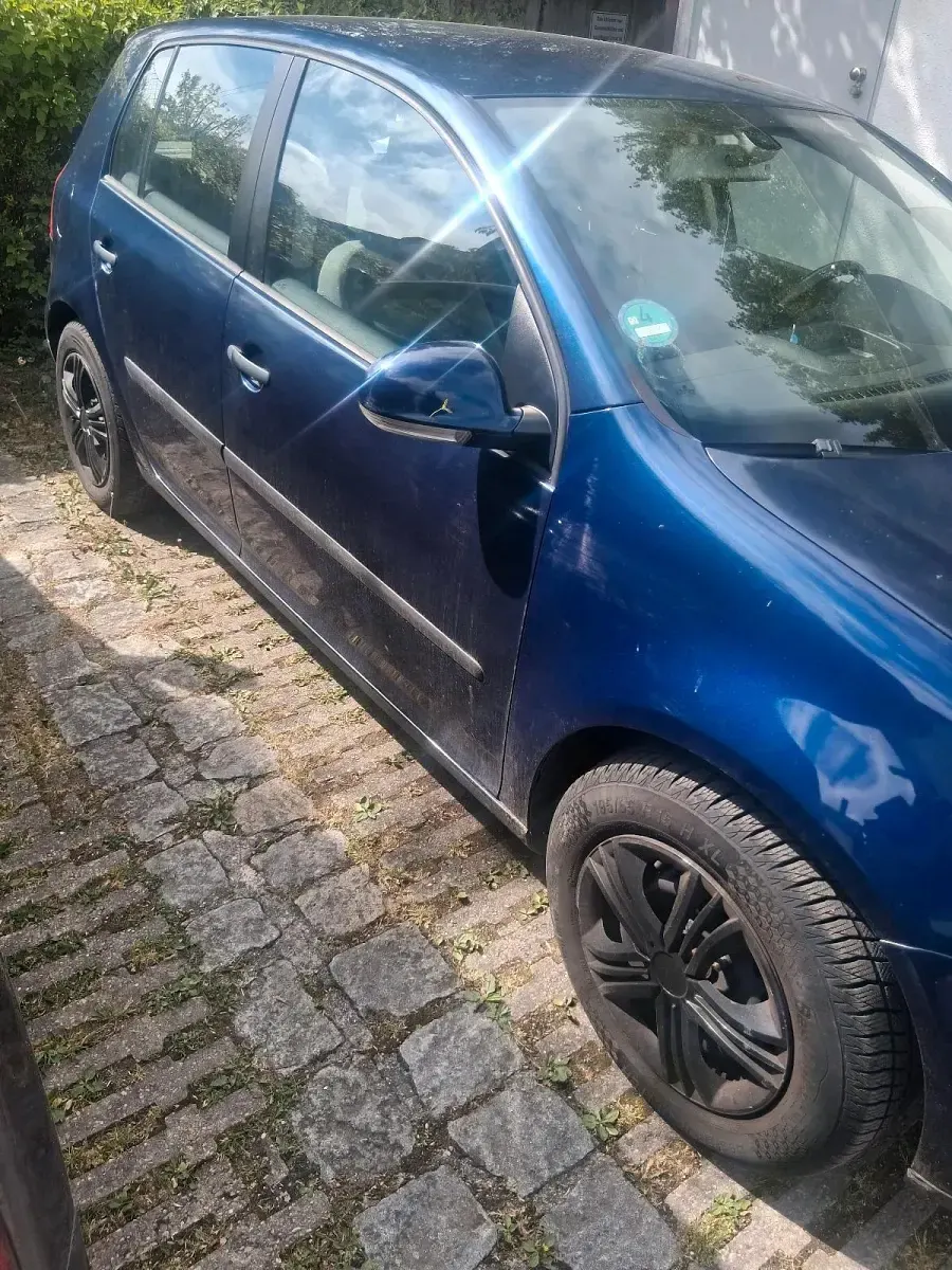 Brugt VW Golf V 90 HK (66 kW) 2004 Blå Hatchback