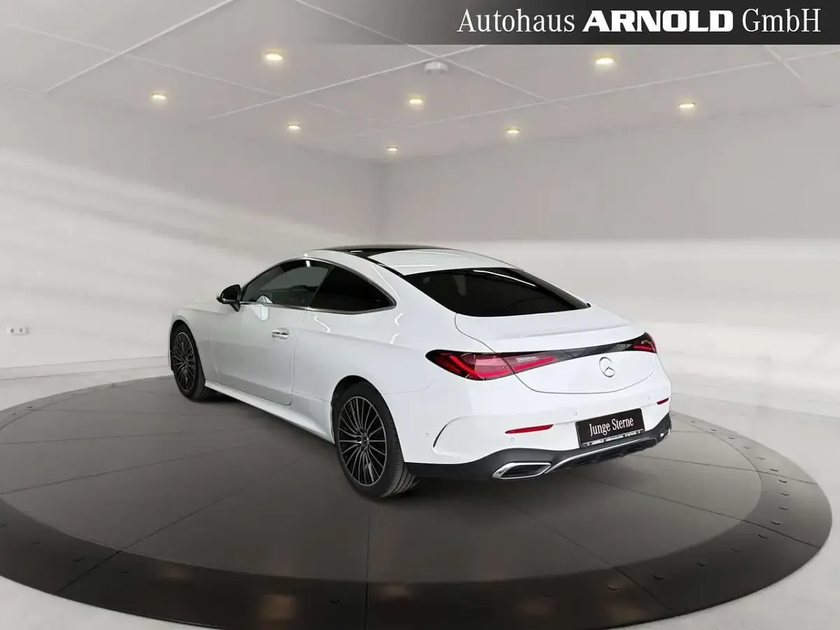 Gebraucht Mercedes CLE200 AMG line 204 PS (150 kW) 2025 Polarweiß Coupé