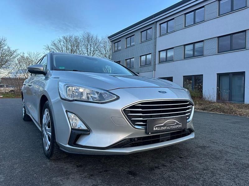 Gebraucht Ford Focus 95 PS (69 kW) 2019 Schwarz Limousine