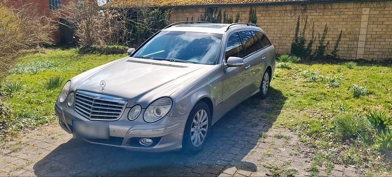 Gebraucht Mercedes E220 170 PS (125 kW) 2008 Silber Kombi