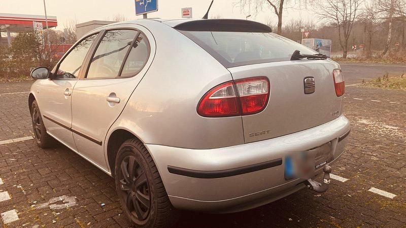 Gebraucht Seat Leon 105 PS (77 kW) 2003 Silber Kleinwagen