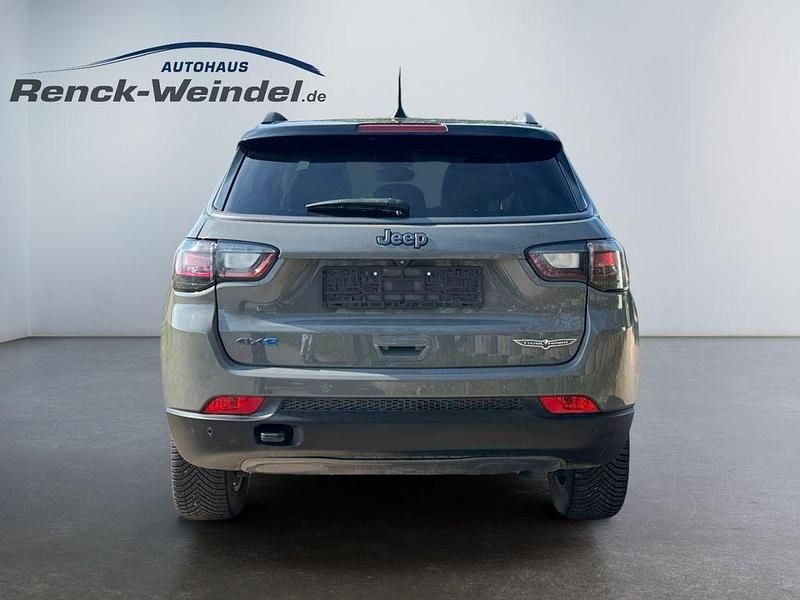 Gebraucht Jeep Compass Trailhawk 241 PS (177 kW) 2022 Grau SUV