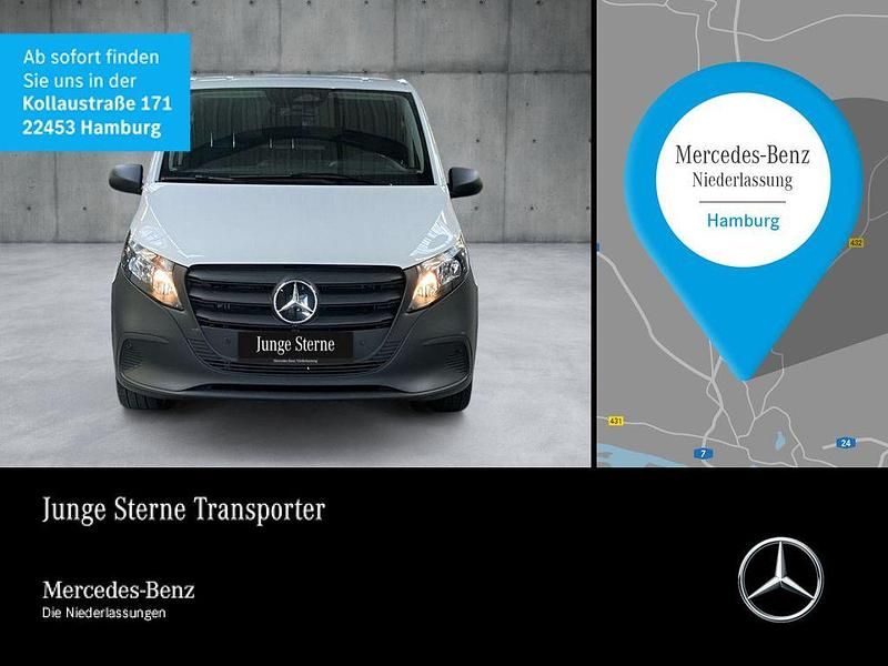 Weiß Gebraucht 2024 Mercedes Vito Van / Kleinbus | 38.056 € (Teuer) - Bild 1/4