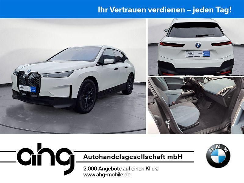 Weiß Gebraucht 2023 BMW iX SUV | 52.990 € - Bild 1/3