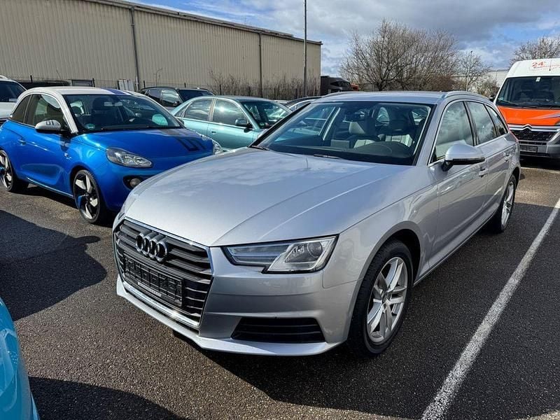 Gebraucht Audi A4 Basis 150 PS (110 kW) 2016 Silber Kombi