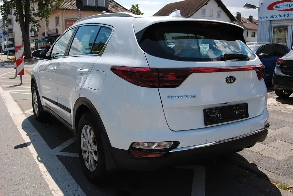Gebraucht Kia Sportage Edition 7 132 PS (97 kW) 2019 Weiß SUV