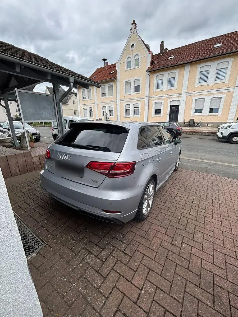 Gebraucht Audi A3 S-Line 150 PS (110 kW) 2018 Grau Limousine