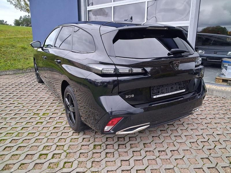 Gebraucht Peugeot 308 SW Allure 130 PS (95 kW) 2023 Schwarz Kombi