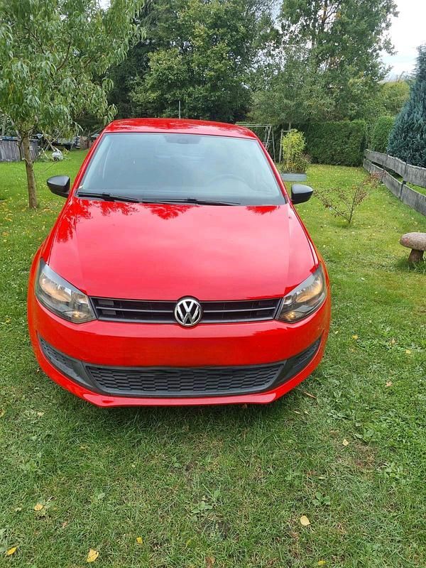 Rot Gebraucht 2010 VW Polo Kleinwagen | 4.350 € (Fairer Preis) - Bild 1/4