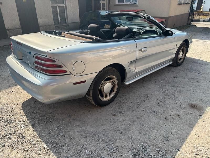 Second-hand Ford Mustang 145 CP (106 kW) 1994 Gri Cabrio