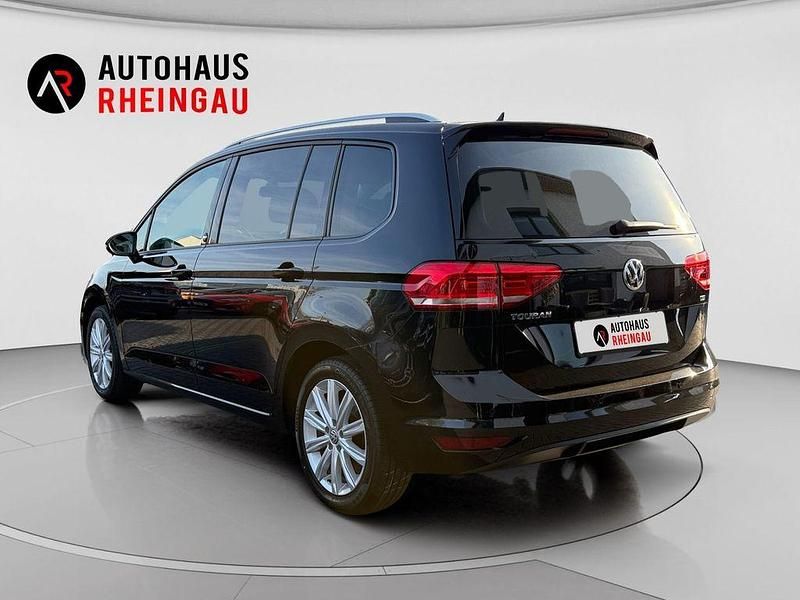 Gebraucht VW Touran Sound 110 PS (80 kW) 2017 Schwarz Van / Kleinbus