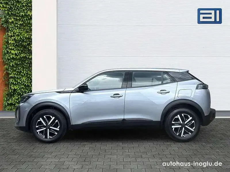 Gebraucht Peugeot 2008 Style 136 PS (100 kW) 2025 Grau artense SUV