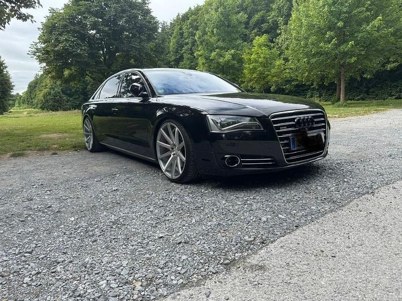Second-hand Audi A8L 351 CP (258 kW) 2012 Negru Berlinǎ