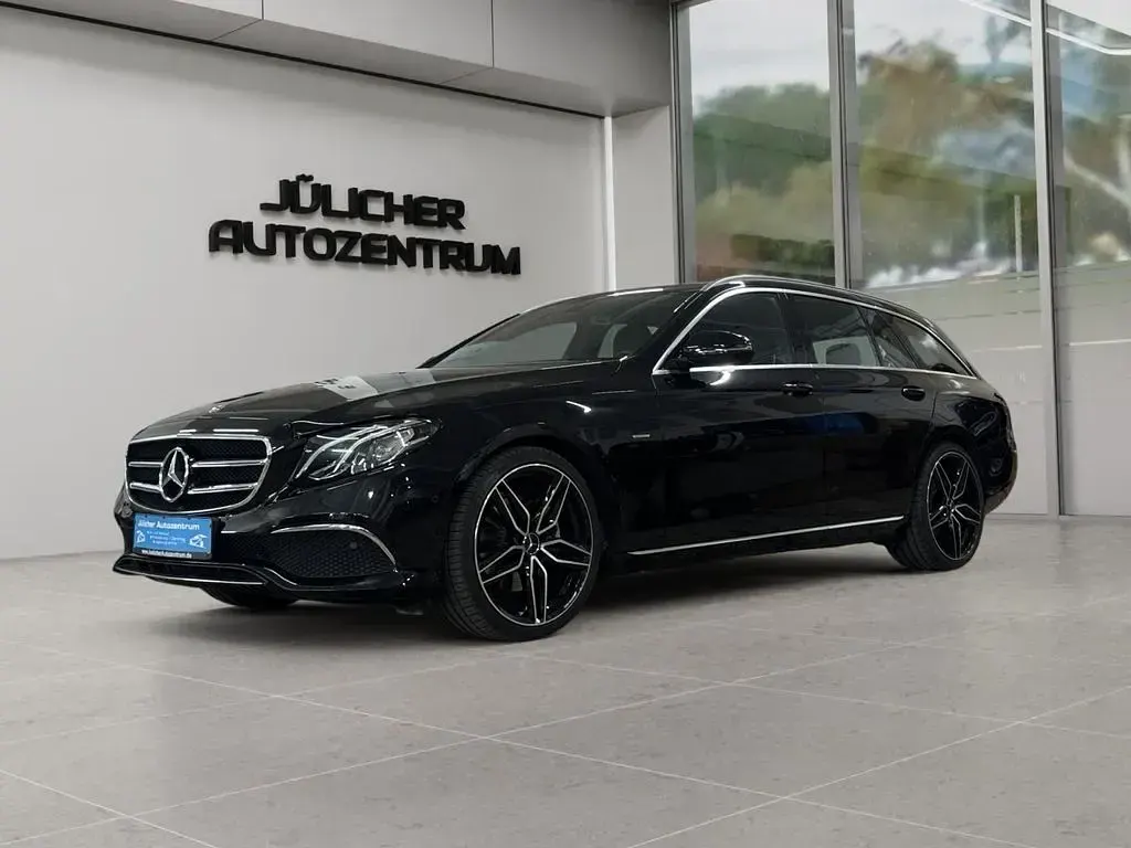 Gebraucht Mercedes E200 197 PS (144 kW) 2019 Schwarz Kombi