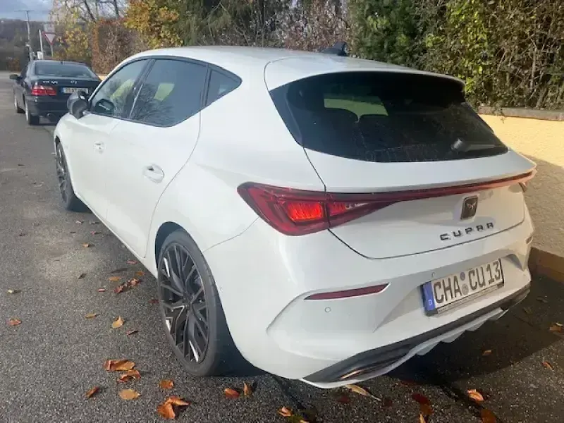 Gebraucht Cupra Leon 180 PS (132 kW) 2023 Weiss
