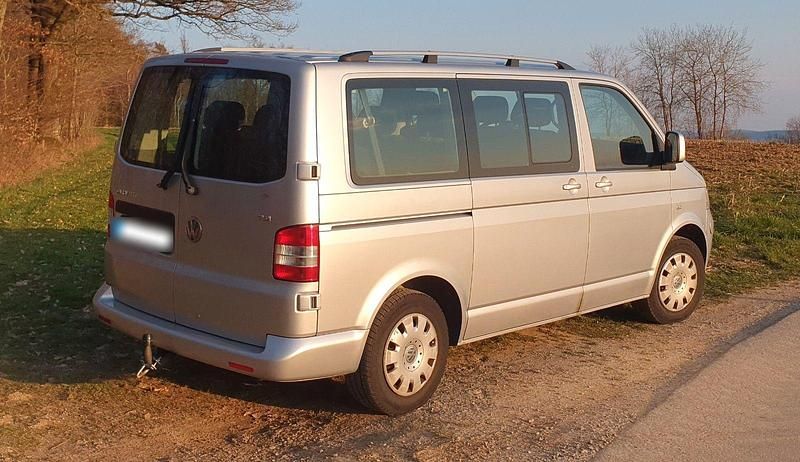 Gebraucht VW T5 131 PS (96 kW) 2006 Silber Van