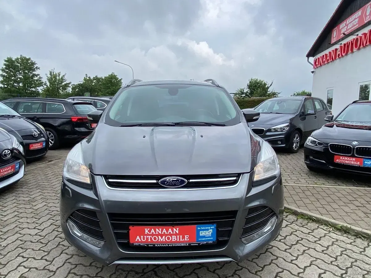 Gebraucht Ford Kuga Titanium 163 PS (119 kW) 2013 Grau SUV