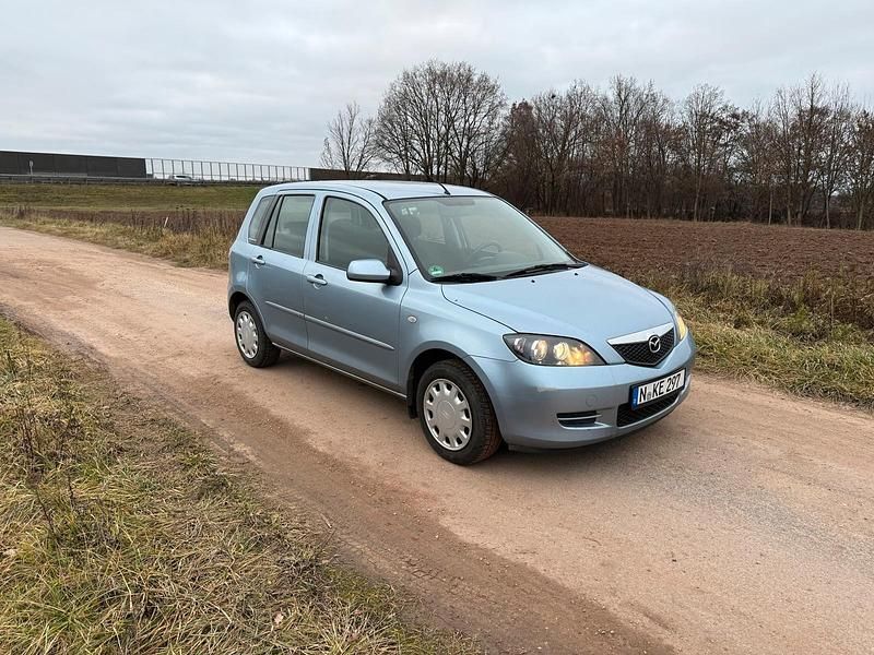 Blau Gebraucht 2005 Mazda 2 Exclusive Kleinwagen | 2.999 € (Teuer) - Bild 1/4
