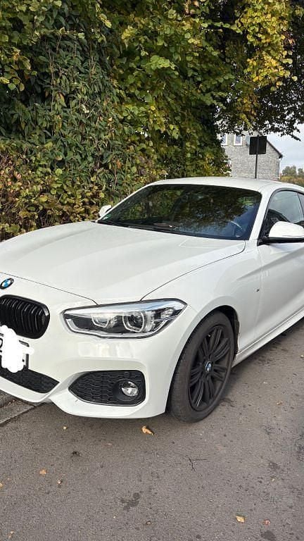 Weiß Gebraucht 2017 BMW 118 M Sport Kleinwagen | 14.999 € (Superpreis) - Bild 1/4