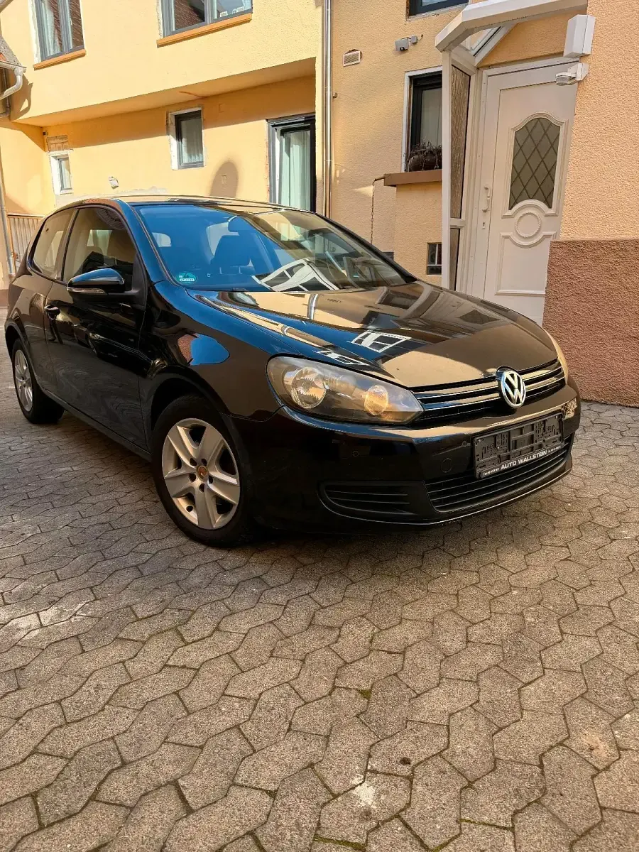 Second-hand VW Golf VI 122 CP (89 kW) 2009 Negru Hatchback