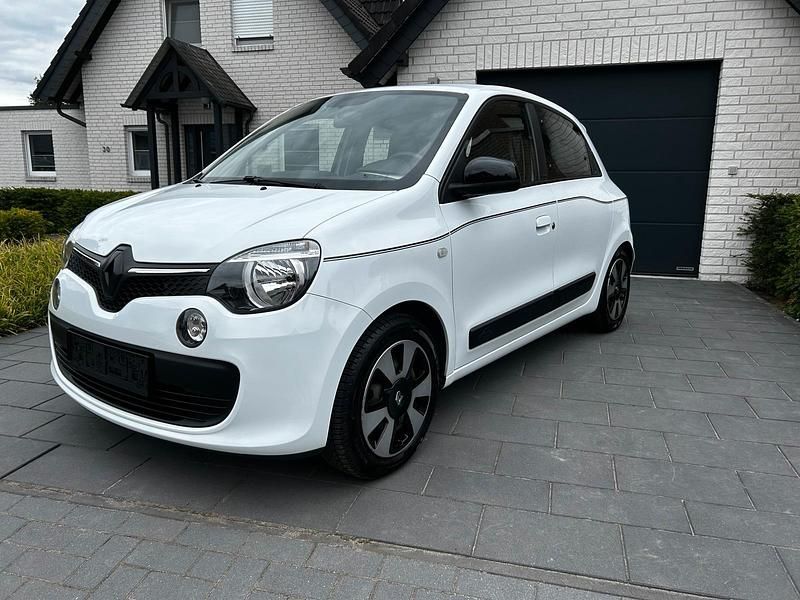 Weiß Gebraucht 2017 Renault Twingo LIMITED Kleinwagen | 4.850 € (Guter Preis) - Bild 1/4