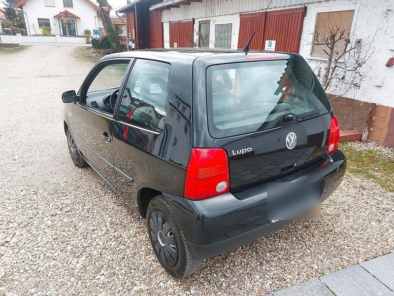 Gebraucht VW Lupo 60 PS (44 kW) 2001 Schwarz Kleinwagen