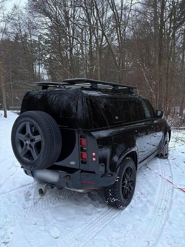 Gebraucht Land Rover Defender SE Dynamic 200 PS (147 kW) 2023 Schwarz SUV