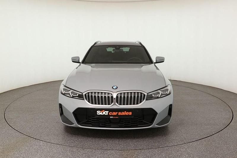 Gebraucht BMW 320 M Sport 184 PS (135 kW) 2025 Grau Limousine