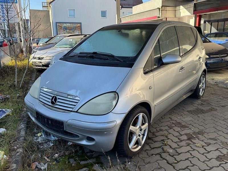 Grau Gebraucht 2002 Mercedes A190 Van / Kleinbus | 1.499 € (Fairer Preis) - Bild 1/4