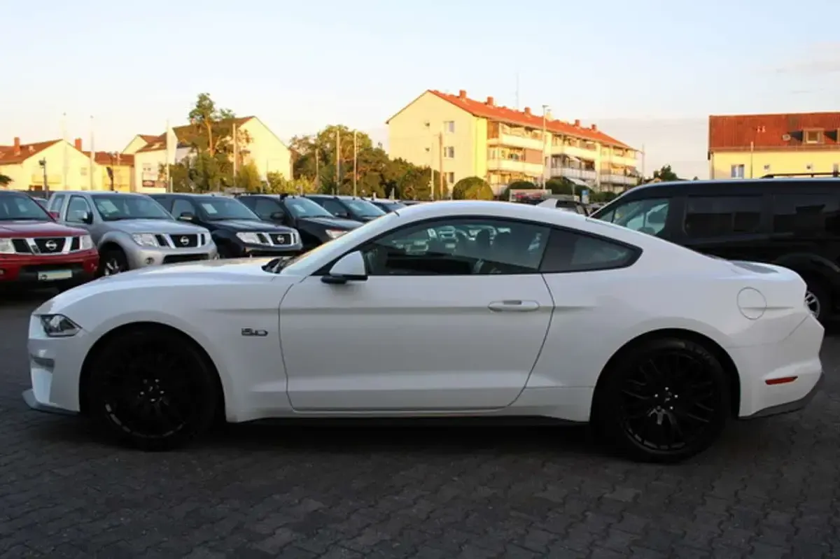 Gebraucht Ford Mustang GT Fastback 449 PS (330 kW) 2020 Weiss (metallic) Coupé