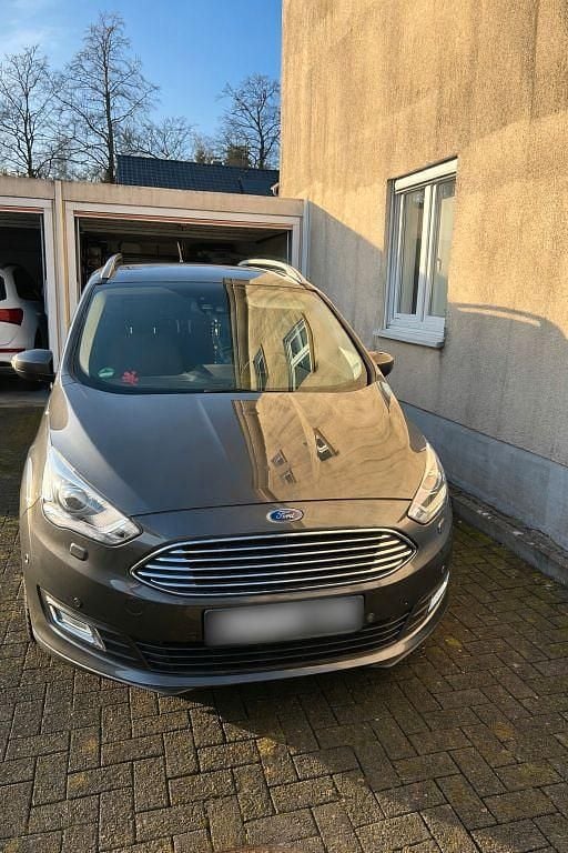 Gebraucht Ford Grand C-Max Titanium 125 PS (91 kW) 2018 Grau Van / Kleinbus