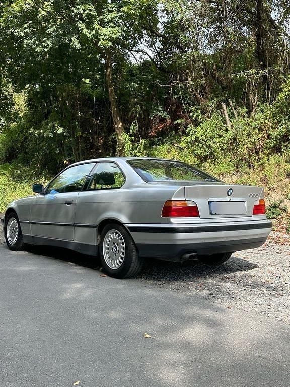 Gebraucht BMW 325 Performance 192 PS (141 kW) 1992 Silber Coupé