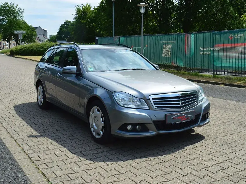 Gebraucht Mercedes C200 136 PS (100 kW) 2014 Grau Kombi